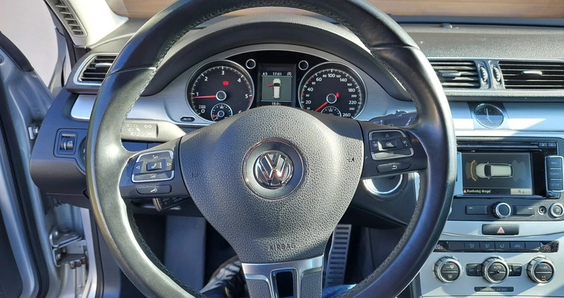 Volkswagen Passat cena 49900 przebieg: 173116, rok produkcji 2013 z Białystok małe 92